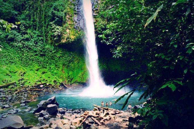 Green Leaf House La Fortuna Bagian luar foto