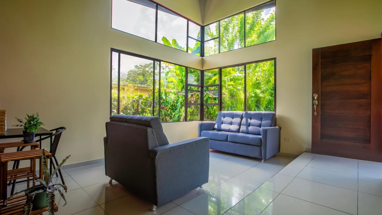 Green Leaf House La Fortuna Bagian luar foto