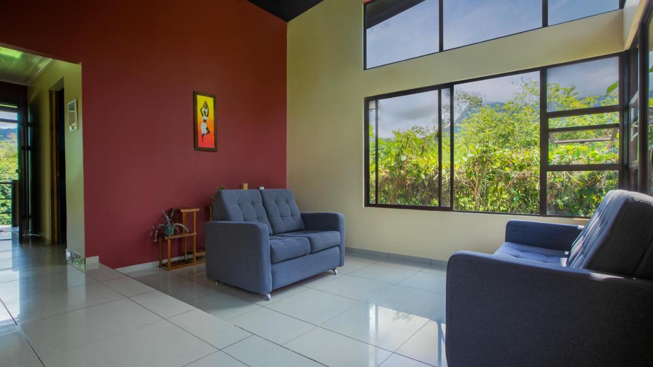 Green Leaf House La Fortuna Bagian luar foto
