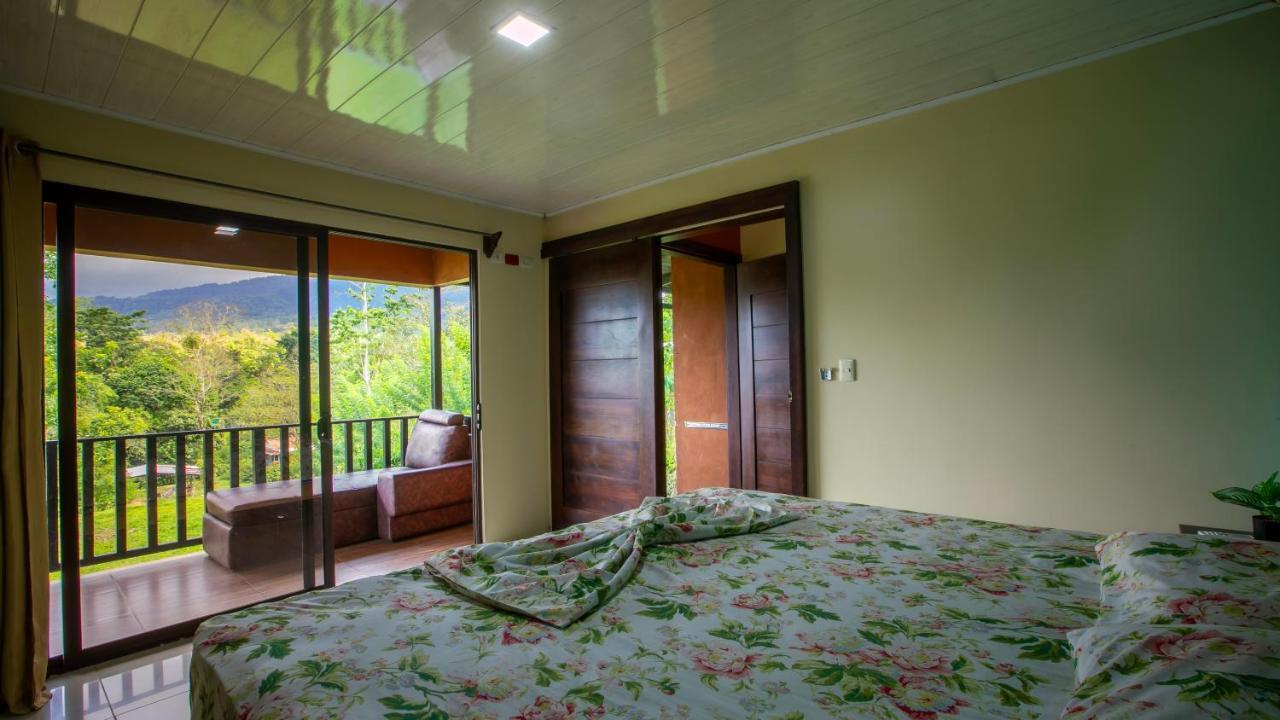 Green Leaf House La Fortuna Bagian luar foto
